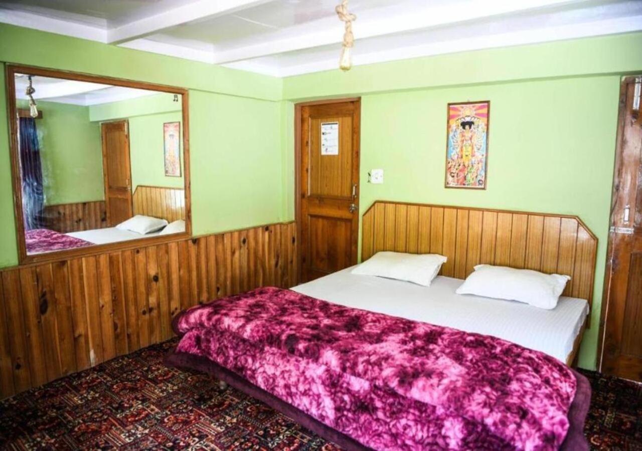 A Pousada Yolo Backpackers - Manali Exterior foto