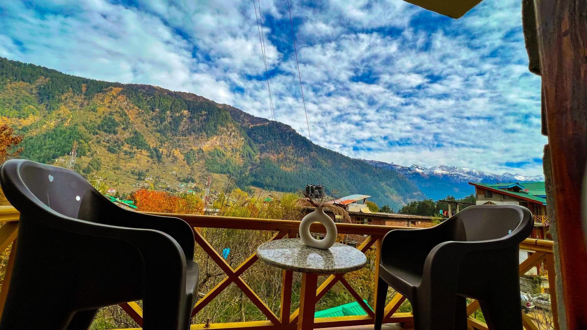 A Pousada Yolo Backpackers - Manali Exterior foto