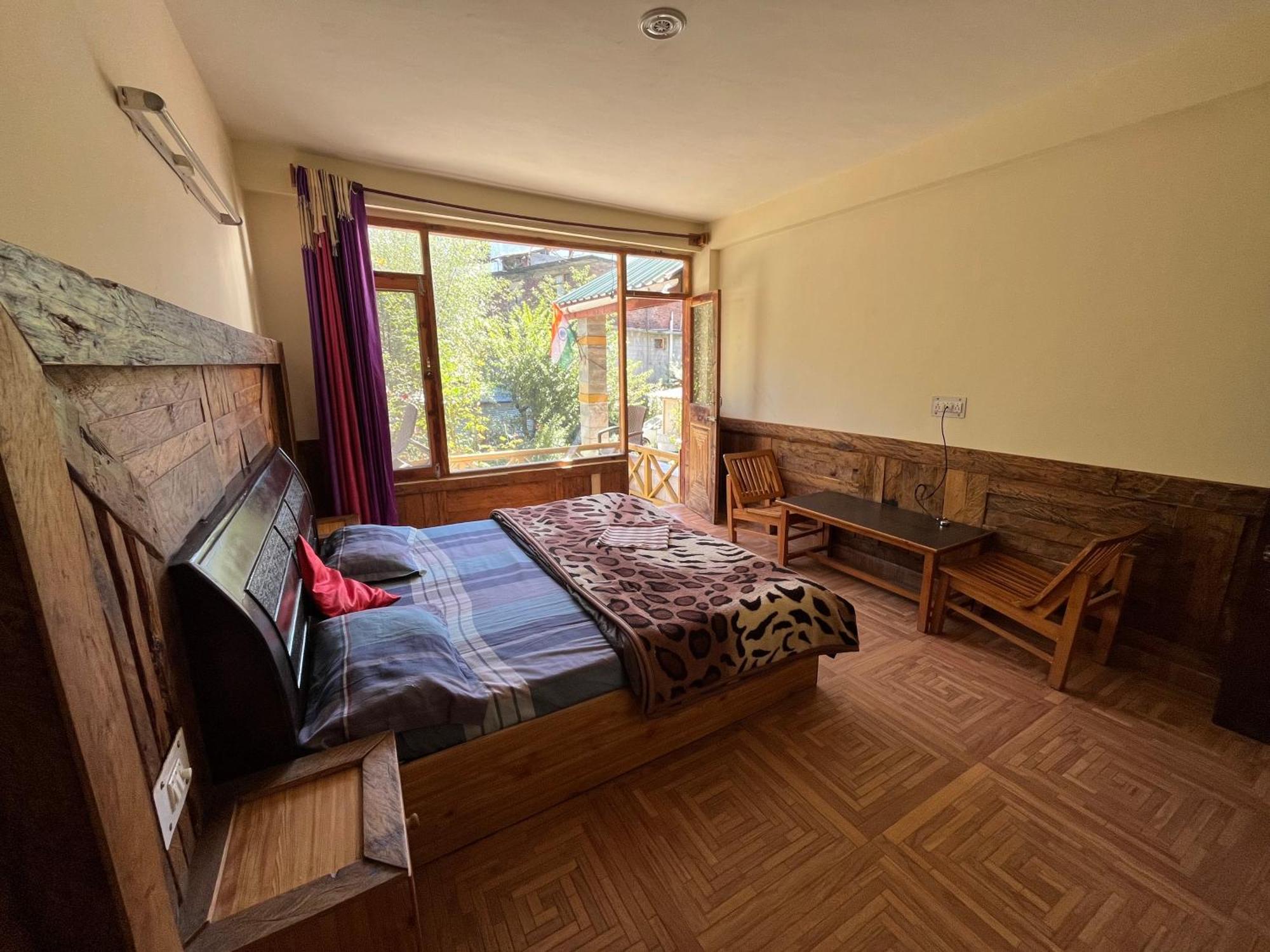 A Pousada Yolo Backpackers - Manali Exterior foto