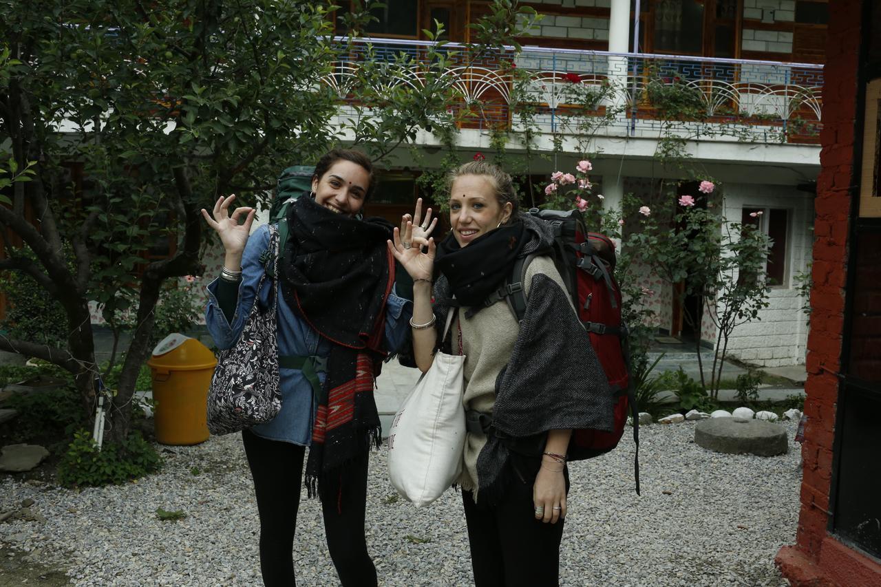 A Pousada Yolo Backpackers - Manali Exterior foto